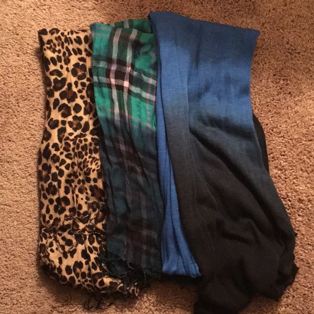 2/$10 Scarf bundle!